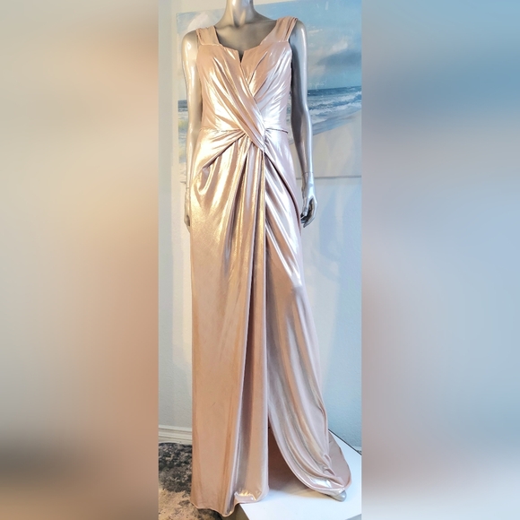 $2,000 RENE RUIZ BLUSH GOLDEN SHINY RUNWAY DRESS GOWN US 6 - Picture 5 of 9